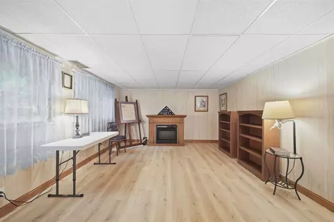 Living - 3860 Wellman, Parma, MI 49269 photo 3 of 3