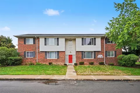 25325 Shiawassee #204, Southfield, MI 48033