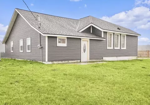 7564 13 Mile, Rockford, MI 49341