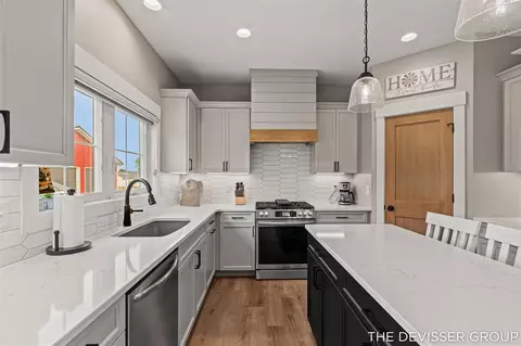 Kitchen - 3665 Trestle Brg, Hamilton, MI 49419 photo 1 of 6