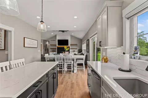 Kitchen - 3665 Trestle Brg, Hamilton, MI 49419 photo 2 of 6