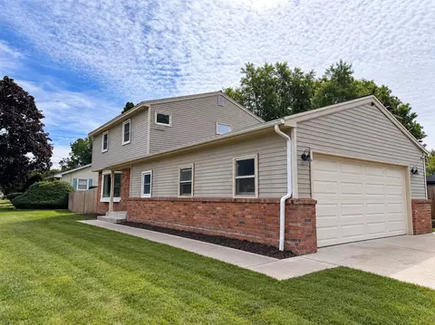 2089 Southwood, Norton Shores, MI 49441