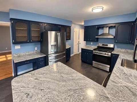 Kitchen - 3300 Wellman, Parma, MI 49269 photo 2 of 4