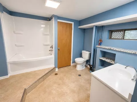 Bath - 3300 Wellman, Parma, MI 49269 photo 2 of 2