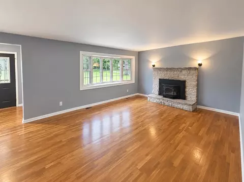 Living - 3300 Wellman, Parma, MI 49269 photo 2 of 3