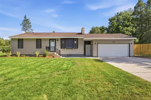 4340 S Quarterline, Muskegon, MI 49444