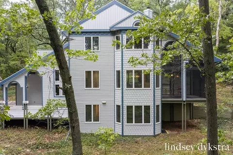 6803 Blue Rdg, Belmont, MI 49306