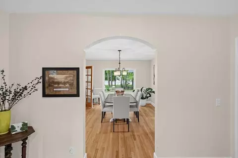 Entry Way - 343 E Maple, Fremont, MI 49412 photo 3 of 4