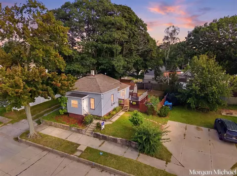 1457 Palmer, Muskegon, MI 49441