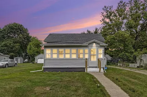 Exterior - 200 E Porter, Jackson, MI 49202 photo 1 of 7