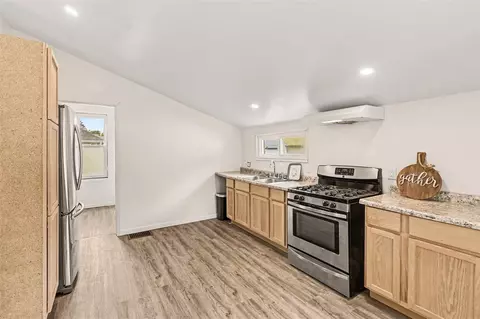 Kitchen - 200 E Porter, Jackson, MI 49202 photo 1 of 1