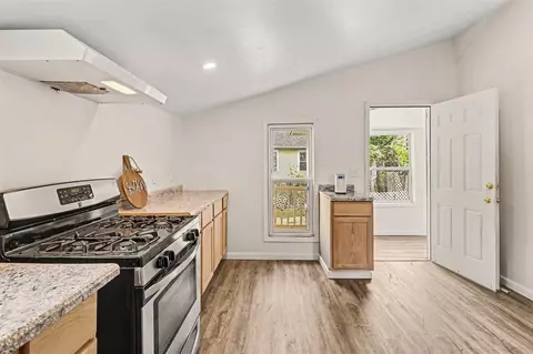 Entry Way - 200 E Porter, Jackson, MI 49202 photo 1 of 1