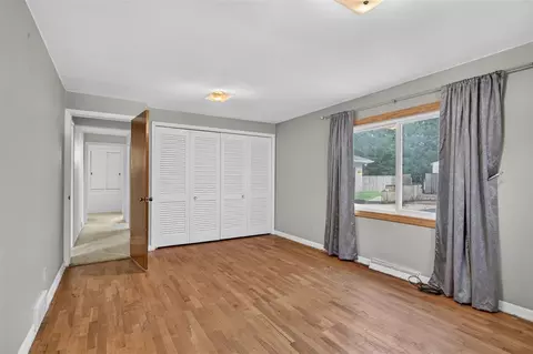 Bedroom - 2921 Overhill, Jackson, MI 49203 photo 1 of 7