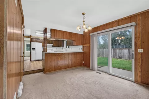 Dining - 2921 Overhill, Jackson, MI 49203 photo 1 of 2