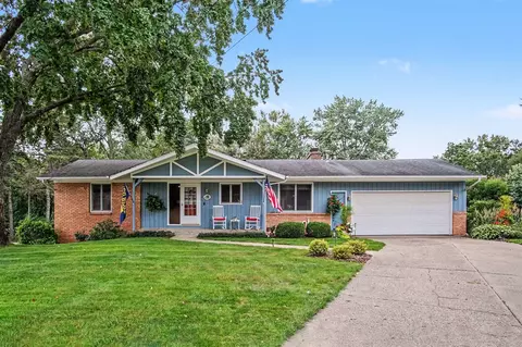 5095 Hillwood, Kentwood, MI 49508