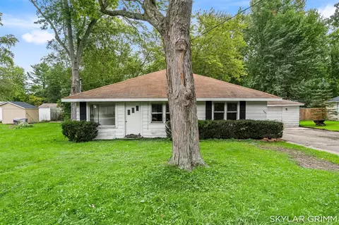 404 Park, Coopersville, MI 49404