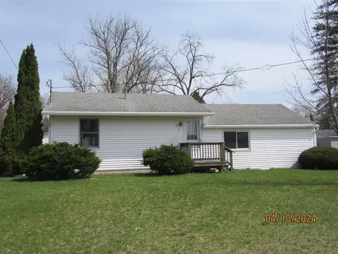 316 6th, Cedar Springs, MI 49319