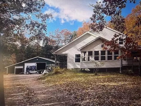 9858 N Woodbridge, Bitely, MI 49309