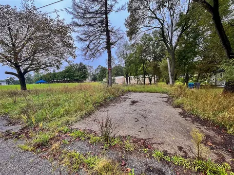 3918 Ash, Kalamazoo, MI 49001