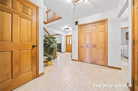 Entry Way - 6990-6992 2 Mile, Ada, MI 49301 photo 2 of 6