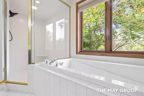 Bath - 6990-6992 2 Mile, Ada, MI 49301 photo 3 of 10