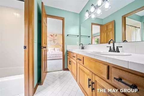Bath - 6990-6992 2 Mile, Ada, MI 49301 photo 6 of 10