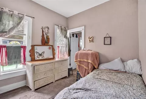 Bedroom - 551 Cooper, Jackson, MI 49201 photo 1 of 9