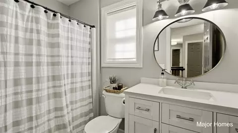 Bath - 10400 Heether, Belding, MI 48809 photo 5 of 6