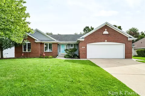 4194 Little Star, Grandville, MI 49418