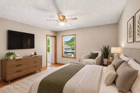 Bedroom - 10457 S Gordon, Grant, MI 49327 photo 5 of 5