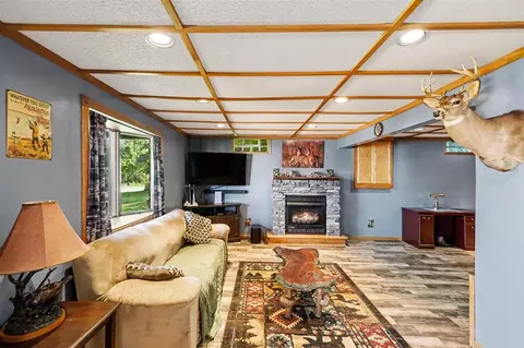 Living - 10457 S Gordon, Grant, MI 49327 photo 2 of 4