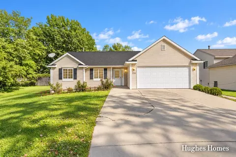 733 Blustone, Grand Rapids, MI 49548