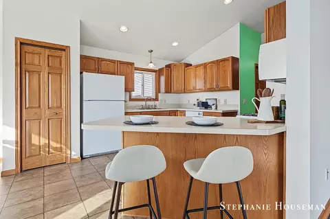Kitchen - 5169 Snow, Ada, MI 49301 photo 1 of 4