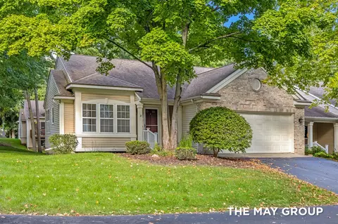 3841 SE Old Elm, Kentwood, MI 49512