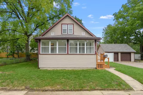 736 Hutchinson, Kalamazoo, MI 49008