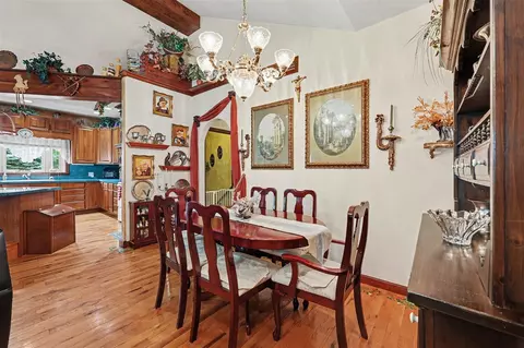 Dining - 11112 Glenview, Jerome, MI 49249 photo 3 of 4