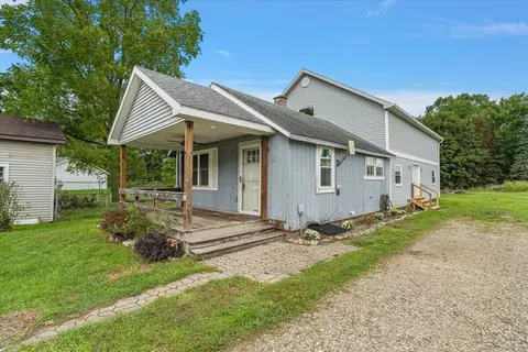 201 E Battle Crk, Galesburg, MI 49053