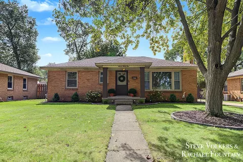 1134 Colrain, Wyoming, MI 49509