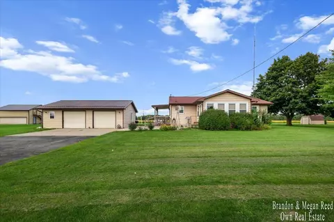 2191 E Grand Riv, Portland, MI 48875