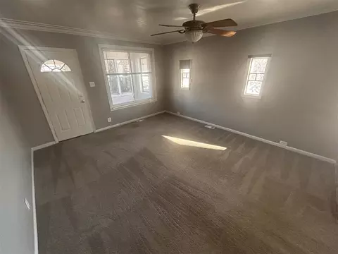 Living - 32 E George, Hazel Park, MI 48030 photo 2 of 6