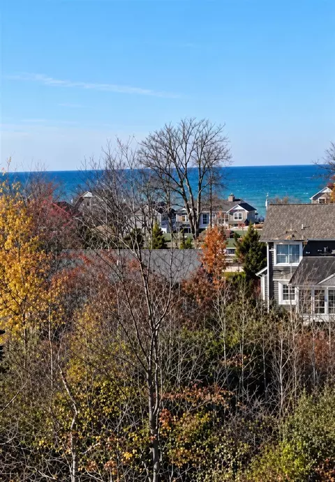 7368 B Beachview # -A, South Haven, MI 49090