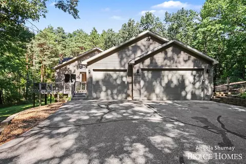 4661 Windcliff, Rockford, MI 49341