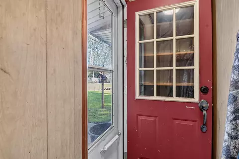 Entry Way - 303 Marshall, Jackson, MI 49202 photo 1 of 1