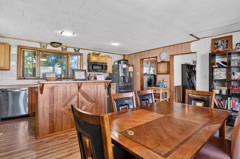Dining - 303 Marshall, Jackson, MI 49202 photo 2 of 3