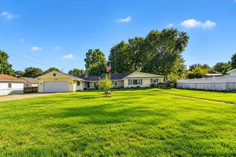 Exterior - 303 Marshall, Jackson, MI 49202 photo 4 of 5