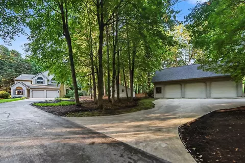 8419 W Op, Kalamazoo, MI 49009