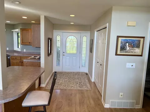 Entry Way - 4760 Queens, Gladwin, MI 48624 photo 1 of 5