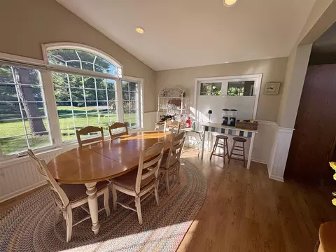 Dining - 4760 Queens, Gladwin, MI 48624 photo 1 of 1