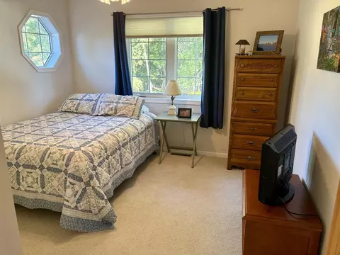 Bedroom - 4760 Queens, Gladwin, MI 48624 photo 5 of 9