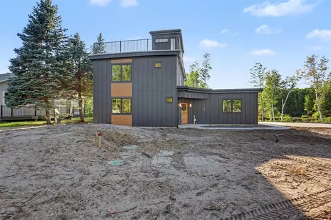 8135 Island, Stanwood, MI 49346